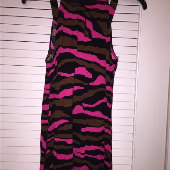 Top - Picture 3 of 3